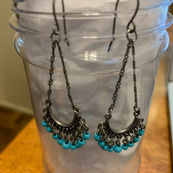 Blue Beaded dangle earrings - Picture 2 of 6